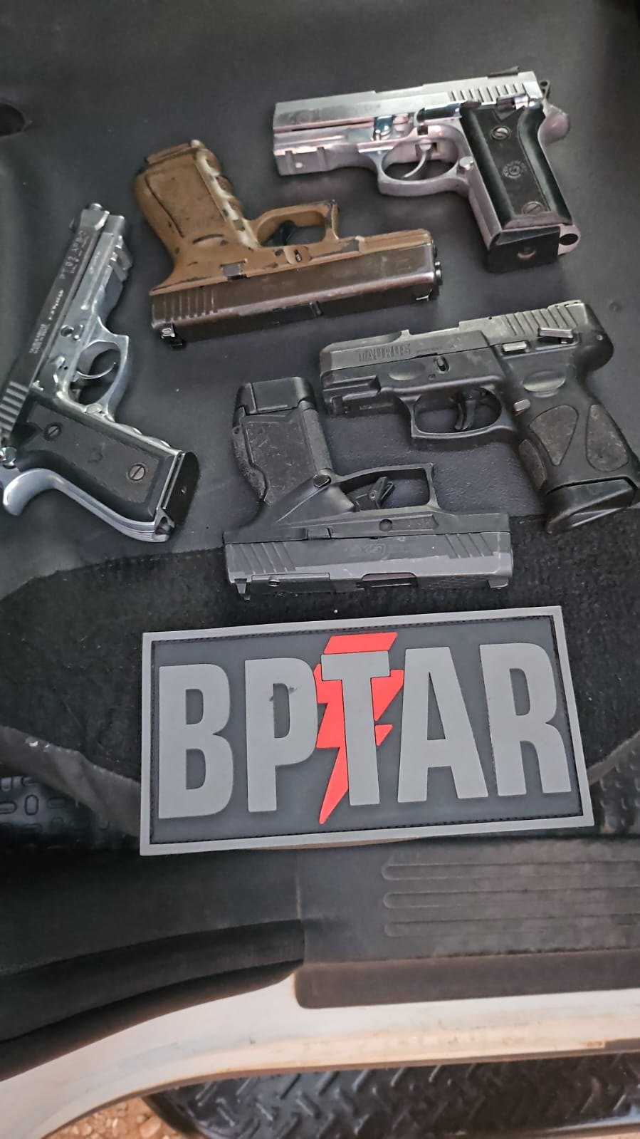 NO CAI N'ÁGUA: Identificados membros do PCC mortos após confronto com a PM 