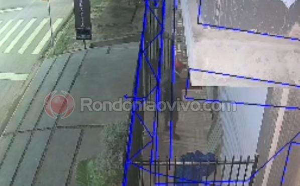 VÍDEO: Criminoso é filmado tentando cometer furto em escritório de advocacia 