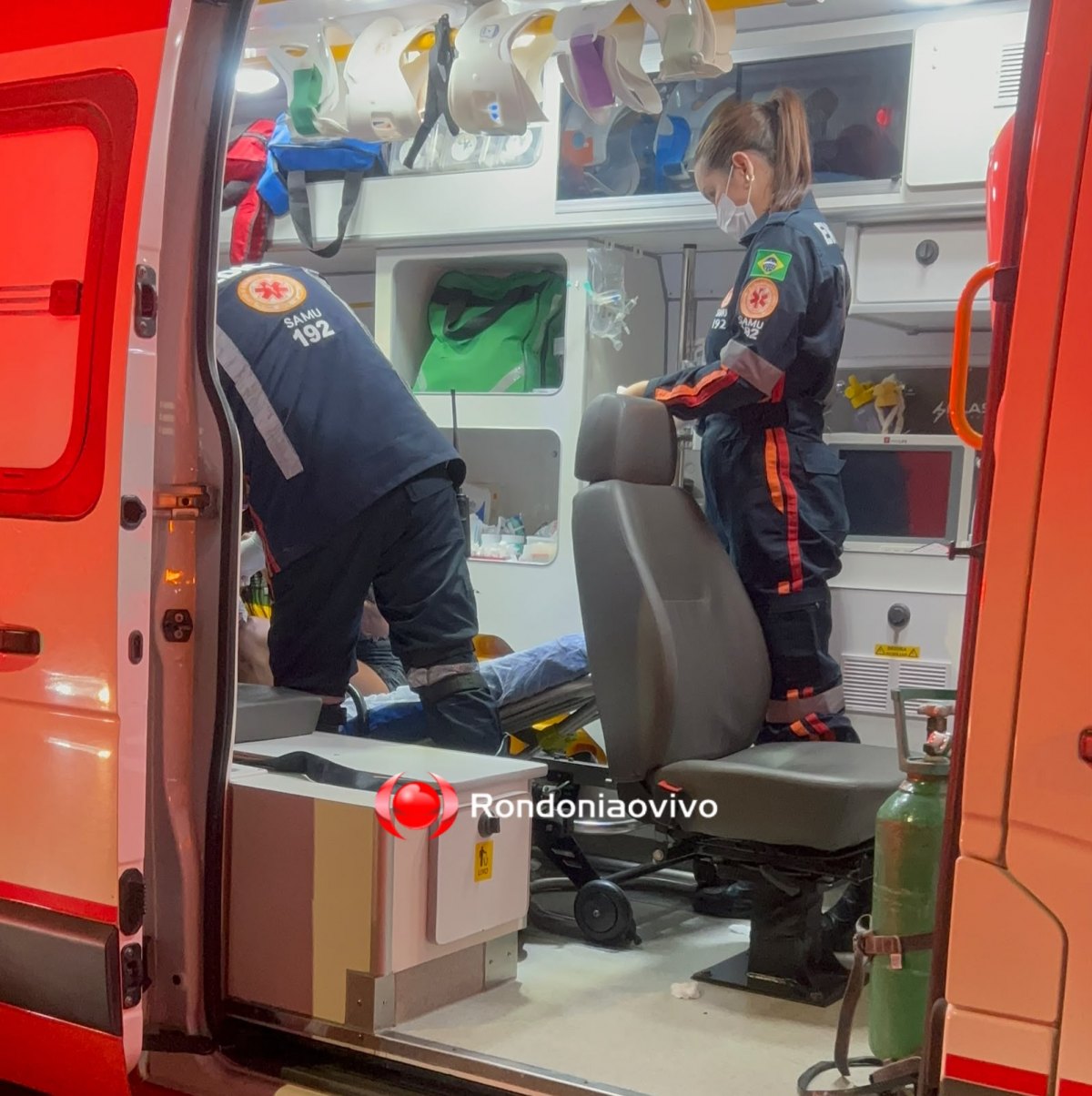 URGENTE: Homem é esfaqueado após agredir a esposa