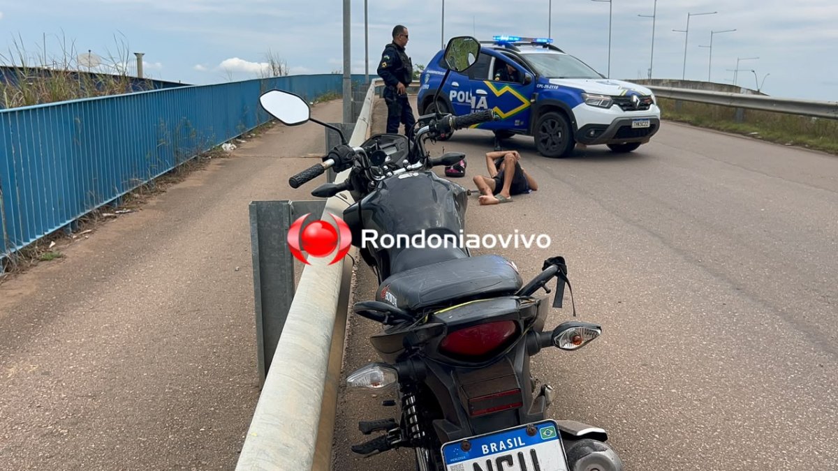VÍDEO: Motociclista sofre grave acidente em viaduto na capital