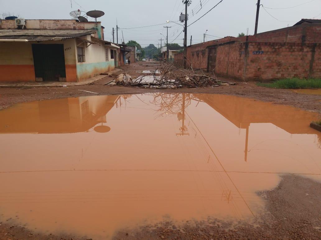 NA CAPITAL: Ada Dantas cobra construção de drenagens para acabar com alagações 