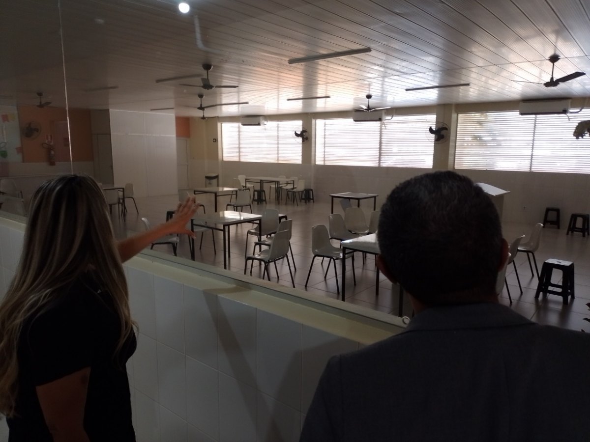 Deputado Alex Silva visita hospital Santa Marcelina