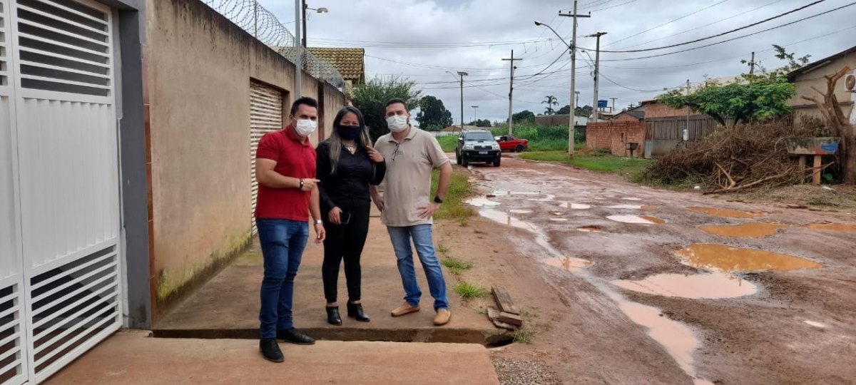 PARLAMENTAR: Vereador Edmilson Dourado ouve demandas de moradores da zona Sul