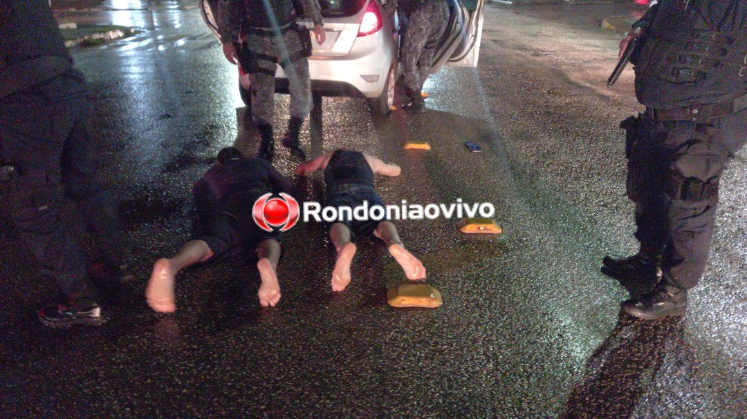 VÍDEOS: Quadrilha com carro roubado é presa após perseguição e tiroteio 