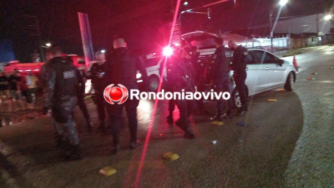 VÍDEOS: Quadrilha com carro roubado é presa após perseguição e tiroteio 