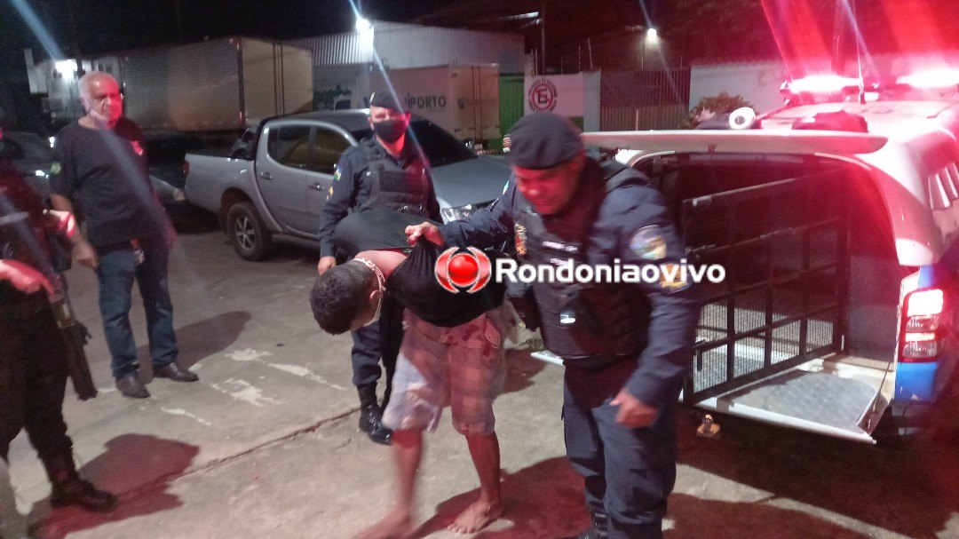 TENSÃO - VÍDEO: Bandido mantém família refém após roubo em restaurante