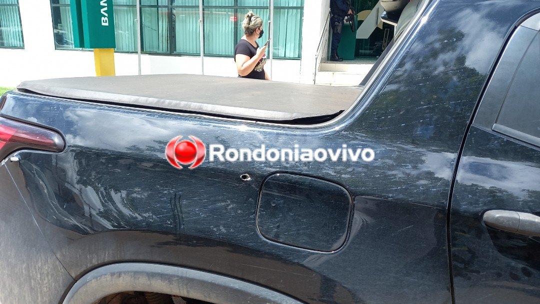 VÍDEO: Tiroteio durante roubo de R$ 50 mil a empresário na frente de banco