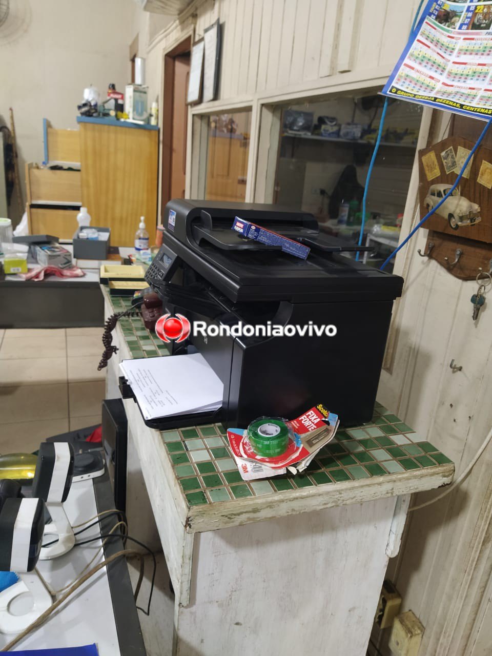 ASSISTA O VÍDEO: Ladrões são flagrados fazendo arrastão em loja no Centro