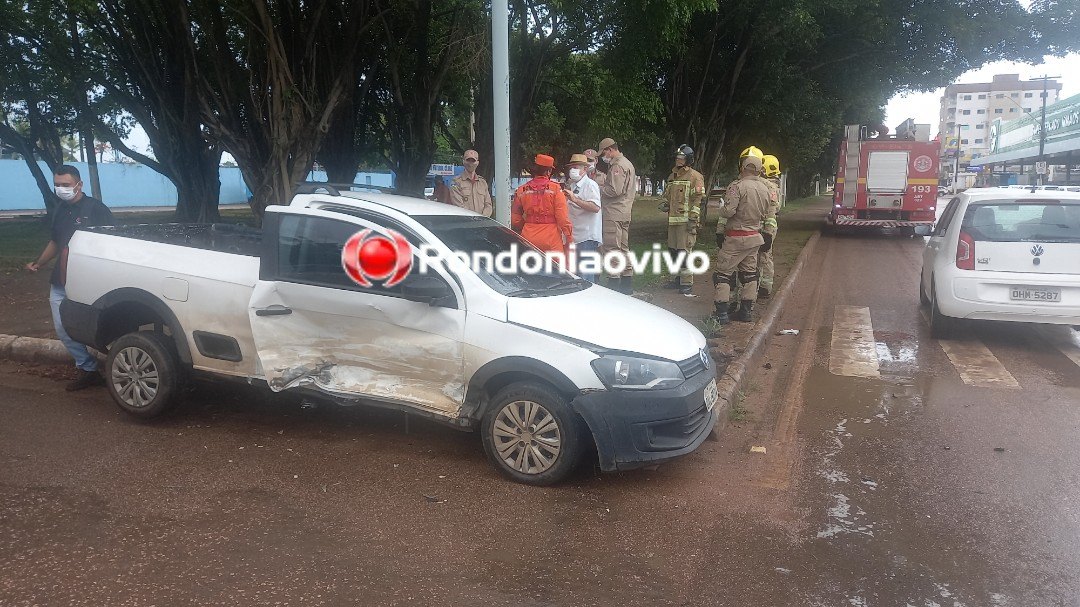 ASSISTA: Grave acidente entre carros na Jorge Teixeira