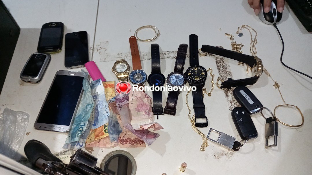 ASSALTO EM ANDAMENTO: Bandidos fazem reféns durante roubo em galeteria na capital