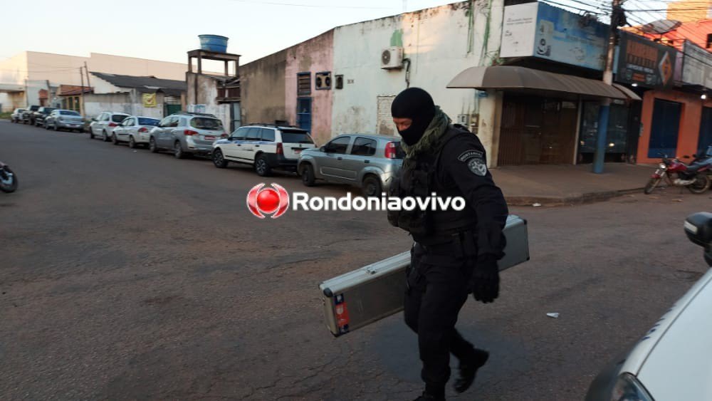 ALUCINADO: Homem se entrega após 10 horas de negociação em hotel
