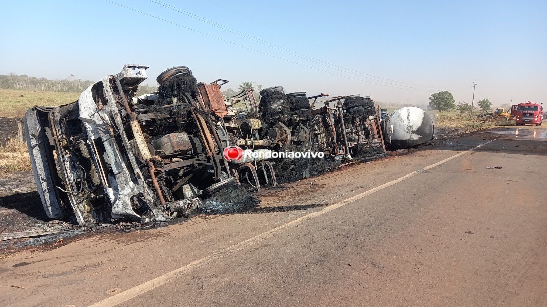 NA BR-364: Veja imagens do acidente com quatro mortes e vários feridos 