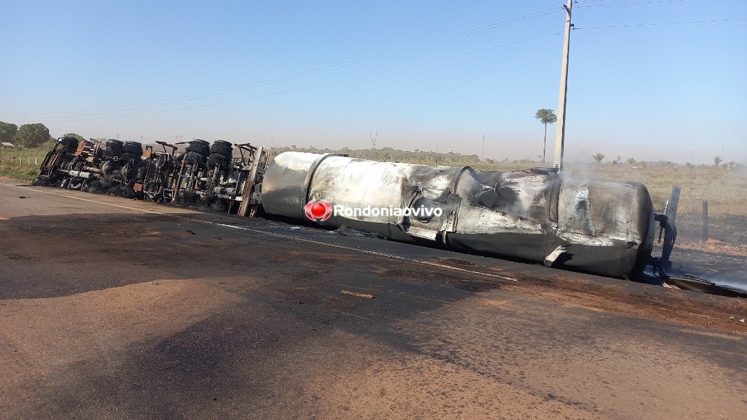 NA BR-364: Veja imagens do acidente com quatro mortes e vários feridos 