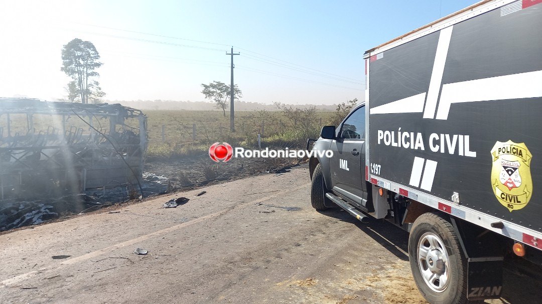 NA BR-364: Veja imagens do acidente com quatro mortes e vários feridos 