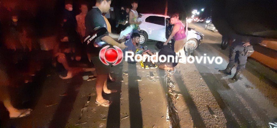 GRAVE: Colisão frontal deixa criança e adultos feridos