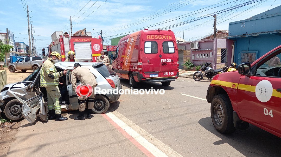 VÍDEO: Capotamento de Corolla deixa motorista ferido
