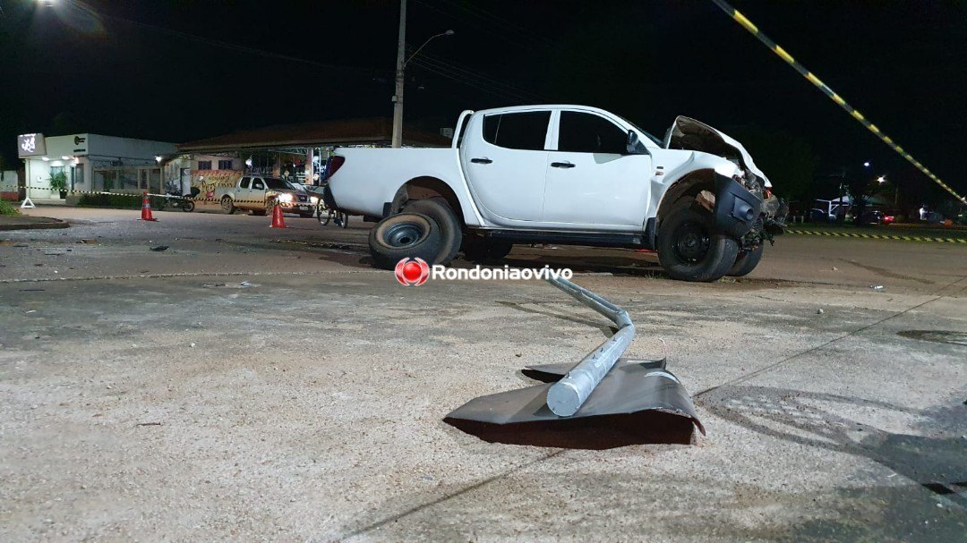 DESTRUIÇÃO: Motorista de caminhonete causa grave acidente durante fuga em Porto Velho