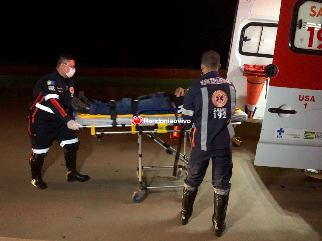 PERIGO NA RODOVIA: Casal em moto de alta cilindrada atropela cavalo solto na BR-364