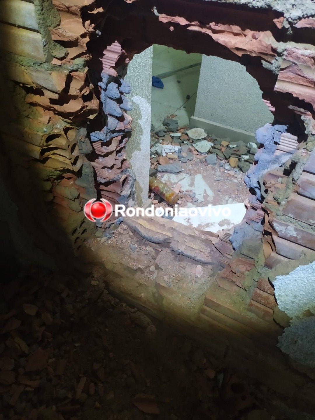 NO SICOOB: Perseguição e tiroteio acaba com ladrão de banco preso em Porto Velho