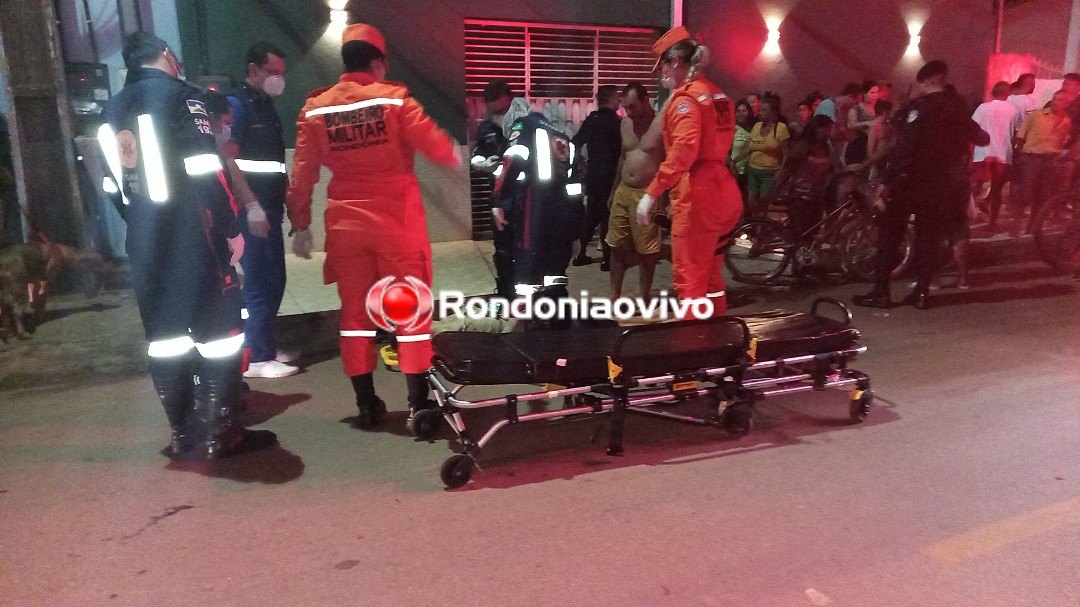 QUATRO TIROS: Ocupantes de Peugeot vermelho atiram em rapaz que ia comprar fraldas para o filho