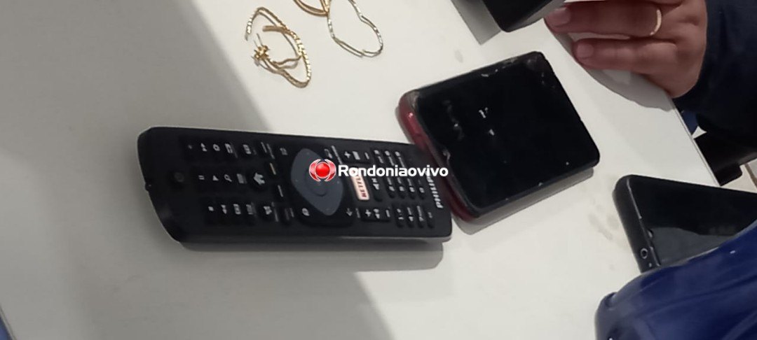 VÍDEO: Bandidos que amarraram mulher durante assalto em casa são presos em igreja