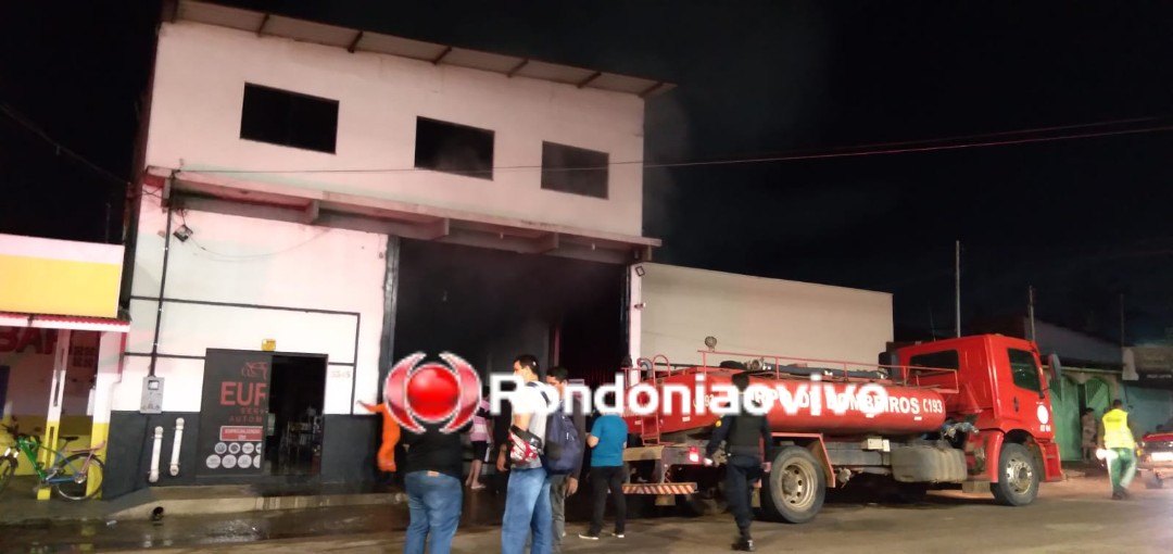 SINISTRO: Incêndio em oficina mecânica atinge veículos - VÍDEO