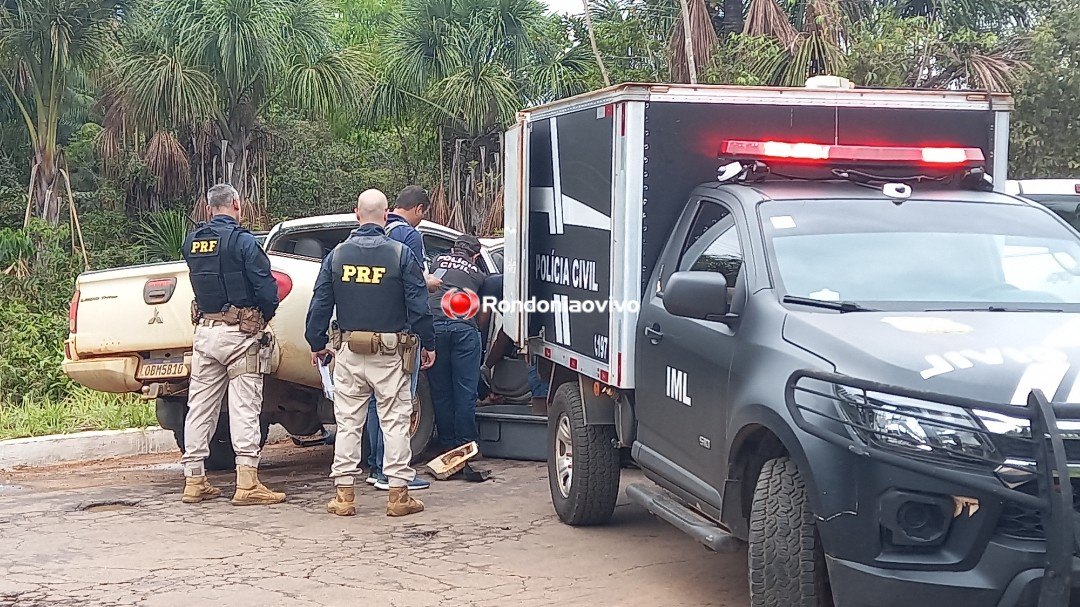 BATIDA FRONTAL: Idosa morre e dois ficam feridos após colisão entre caminhonetes na BR-319