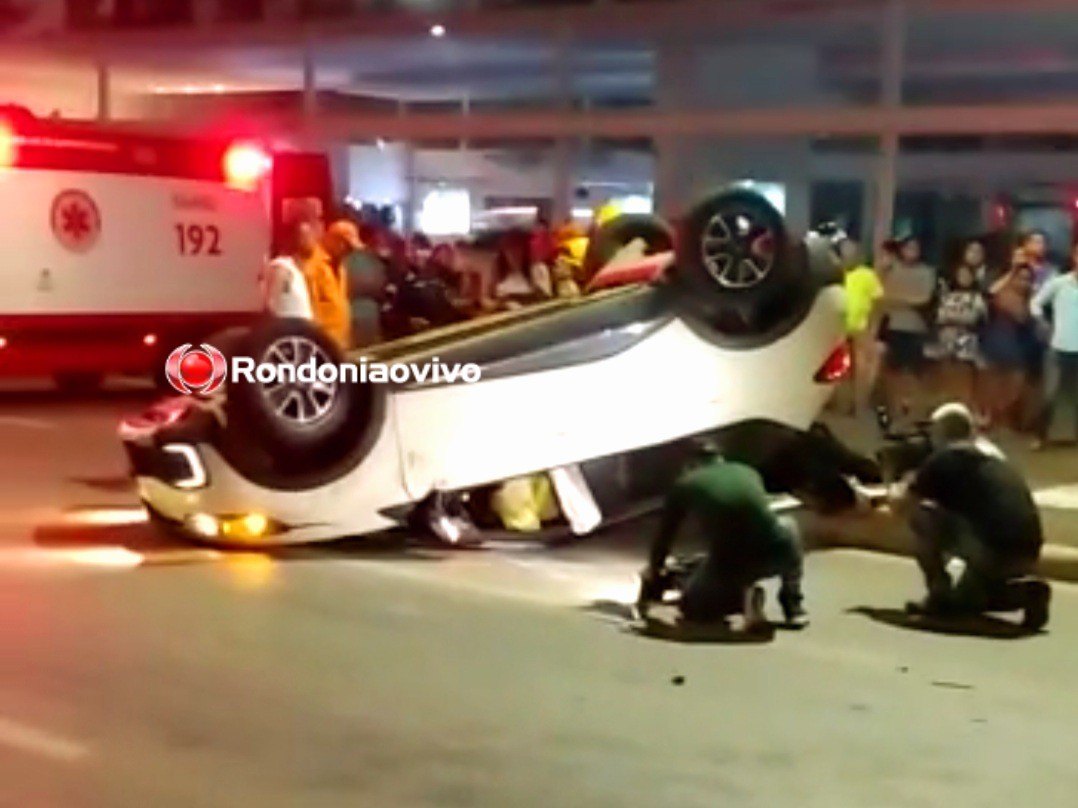 URGENTE: Acidente com capotamento na Avenida Jorge Teixeira deixa criança e mãe feridas