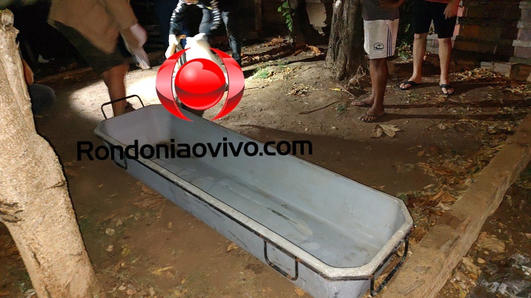 VÍDEO: Jovem com pés e mãos amarrados é encontrado degolado em terreno 