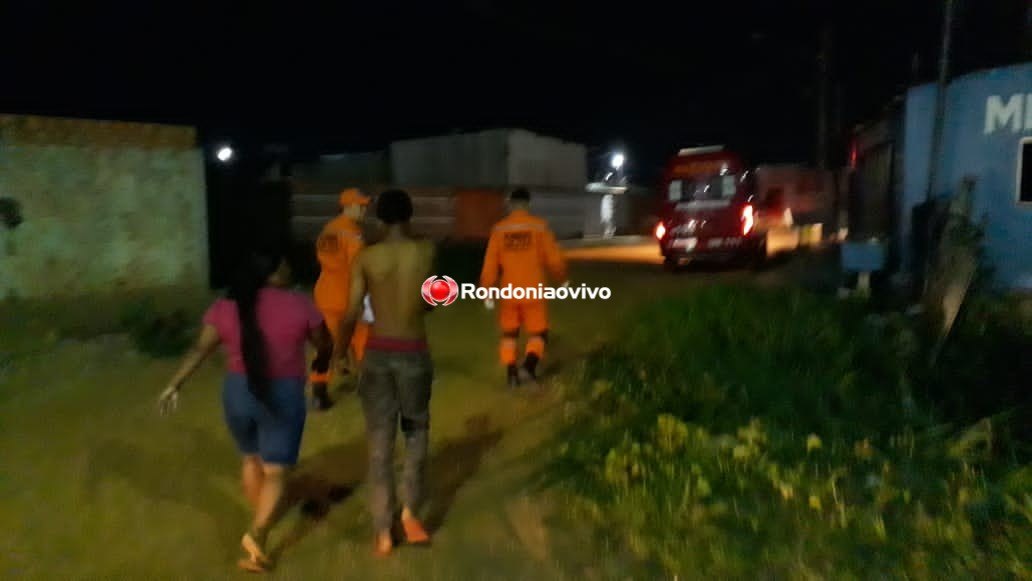 'É O TREM': Jovem e adolescente de 14 anos são baleados em praça na zona Leste