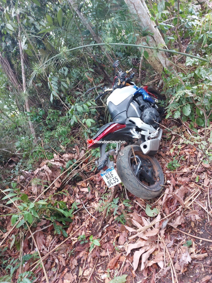 ROUBO A EMPRESÁRIA: Moto de 1000cc usada por bandidos junto com Mercedes é encontrada pela PM