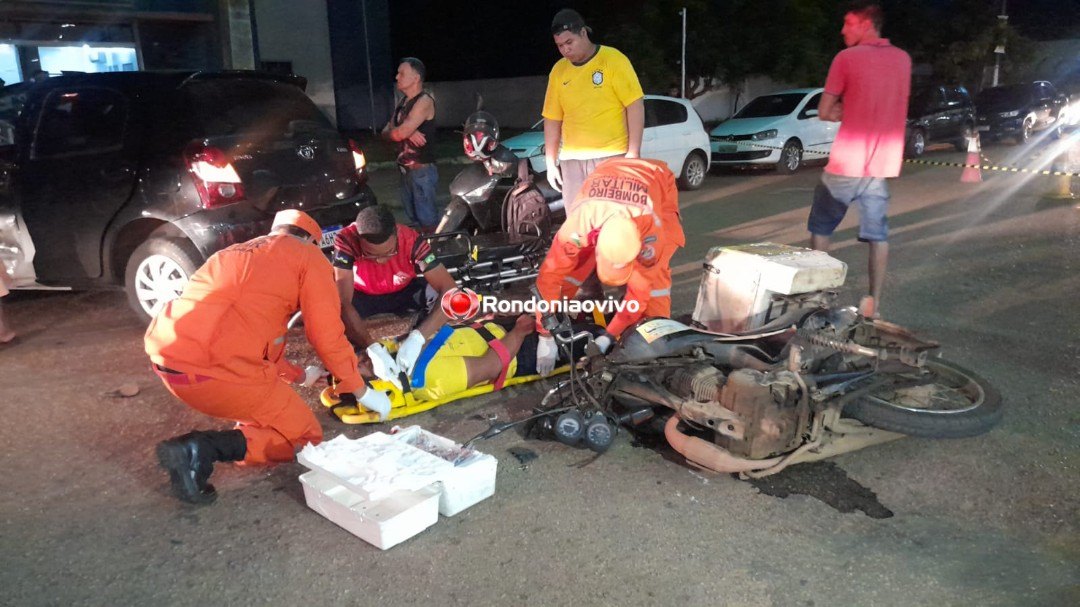 FORTE COLISÃO: Motoboy atinge Etios que saiu de supermercado e fica gravemente ferido