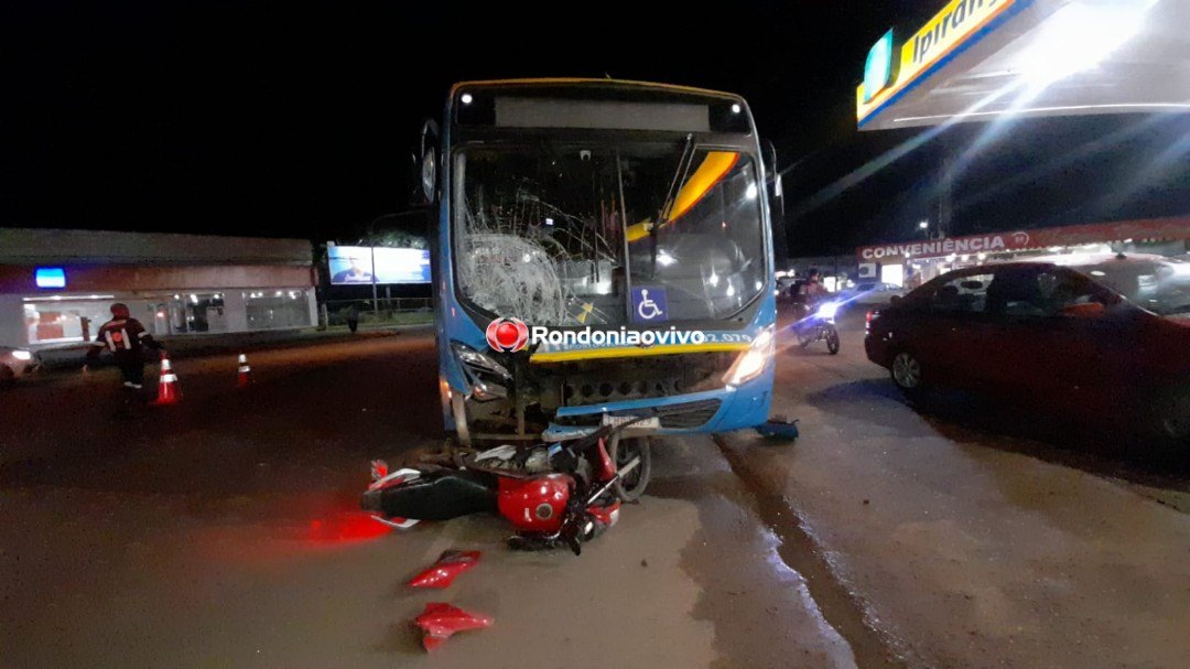 COLISÃO: Grave acidente entre ônibus e moto é registrado na Avenida Nações Unidas 