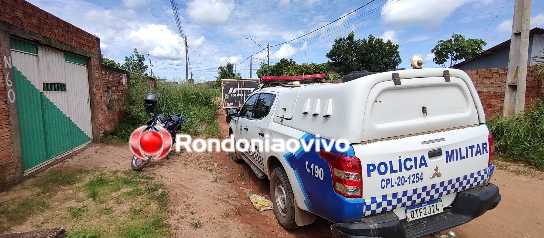 VÍDEO: Homem é encontrado morto com corte no pescoço em terreno baldio