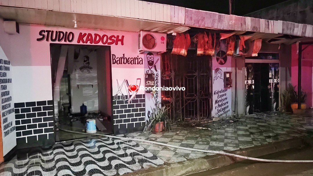 ASSISTA: Duas barbearias e escritório de advocacia são destruídos por incêndio