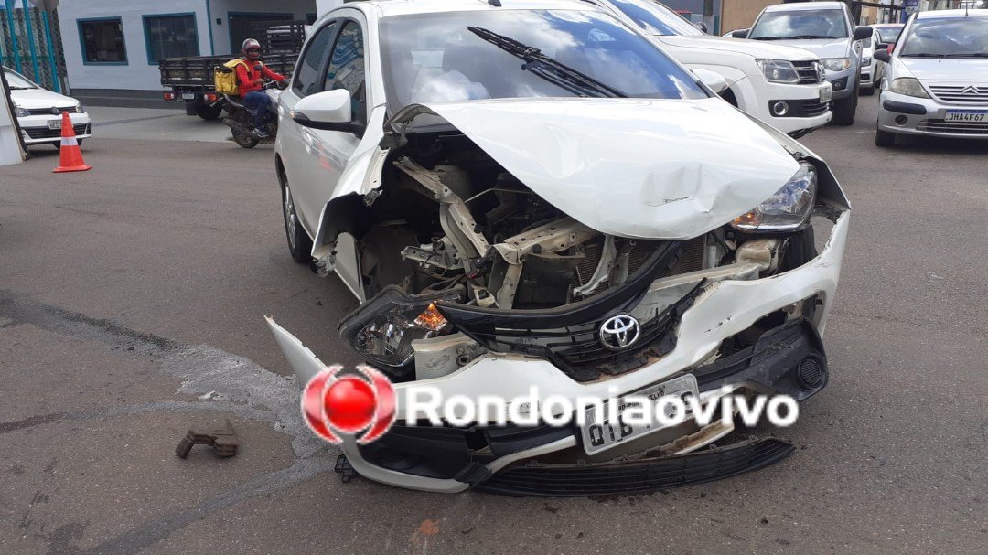 ACIDENTE: Capotamento deixa duas mulheres feridas na Avenida Abunã 