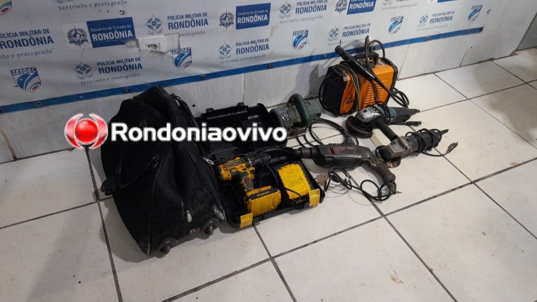DENTRO DE RESIDÊNCIA: Foragido flagrado efetuando disparos, diz que testava arma de fogo 