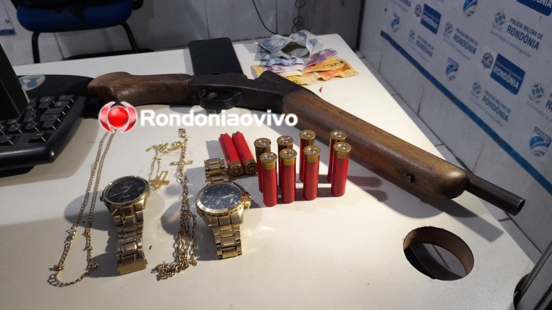 DENTRO DE RESIDÊNCIA: Foragido flagrado efetuando disparos, diz que testava arma de fogo 