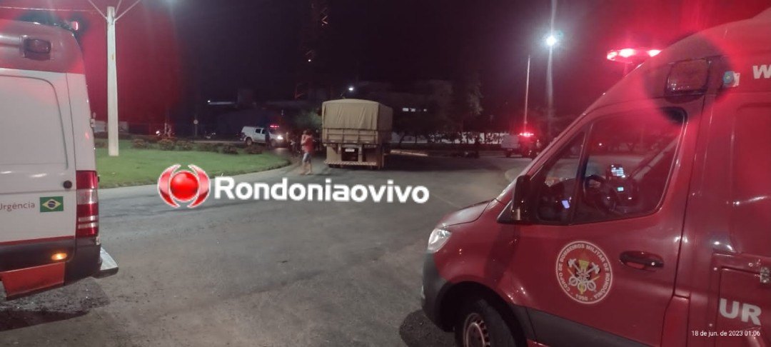 ROLEZINHO: Dupla em motocicleta bate de frente com carreta ao tentar fugir da PM 