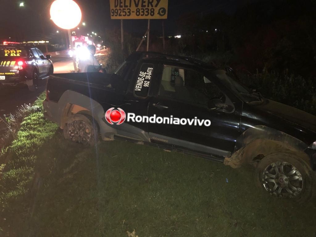 BR-364: Carro vai parar em ribanceira após colisão próximo ao Bairro Novo