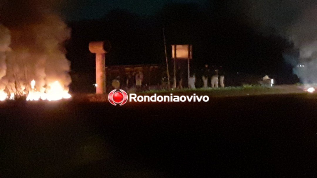 MANIFESTAÇÃO: Moradores da Vila Princesa fecham a BR-364 em protesto 