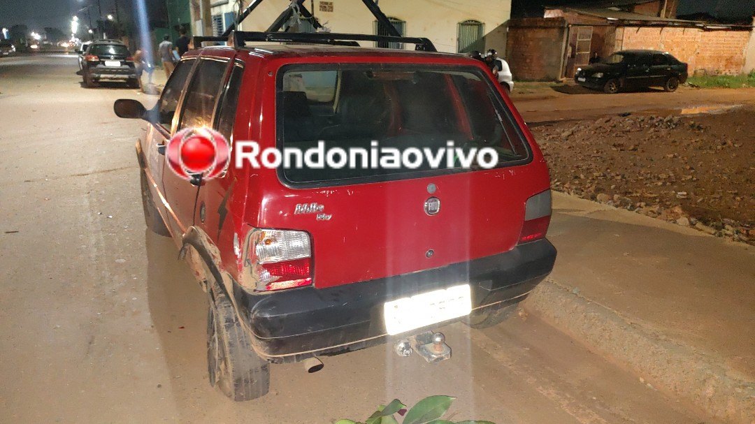 VEJA VÍDEO: Motociclista bate em carro parado e fica com graves lesões na cabeça