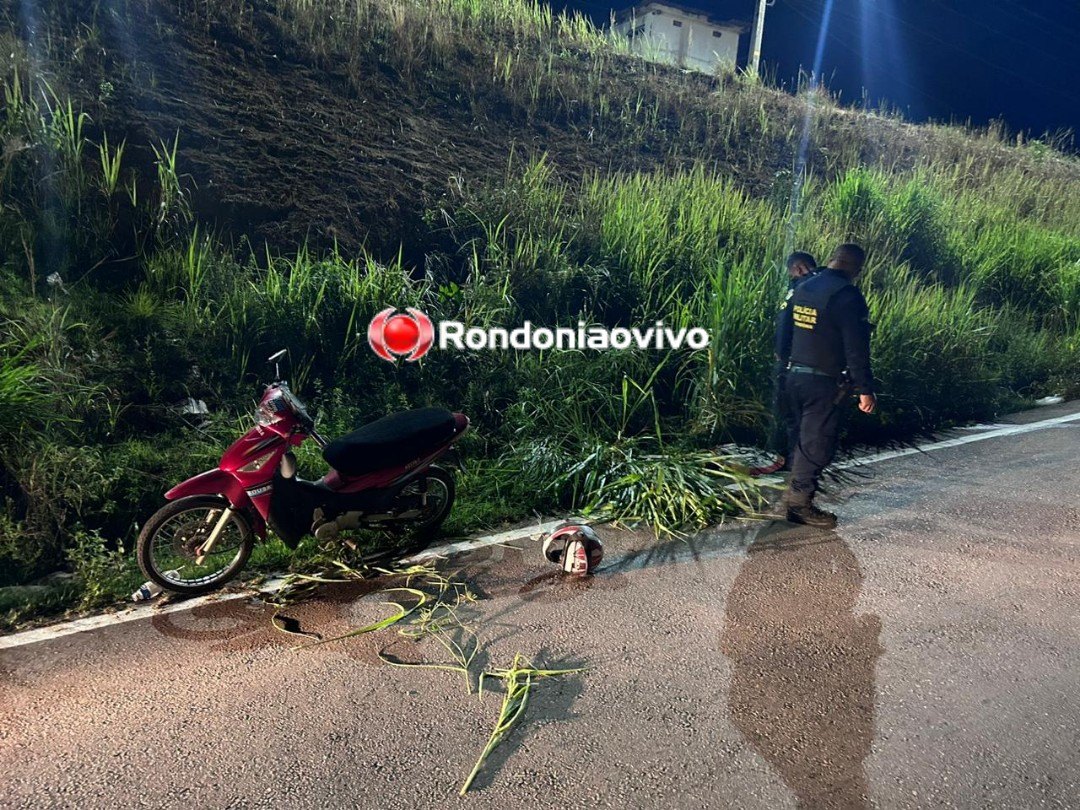 PERDEU O CONTROLE: Mulher em motocicleta fica em estado grave ao cair do viaduto na BR-364