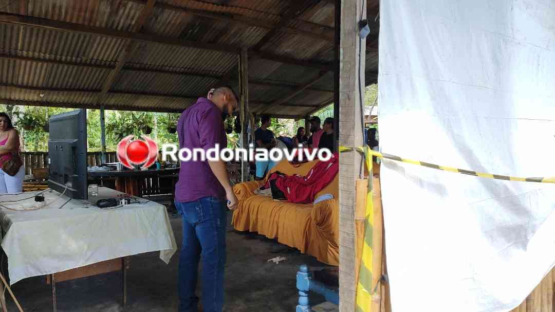 CRIVADO DE BALA: Identificado jovem executado com cerca de 30 tiros no sofá de casa