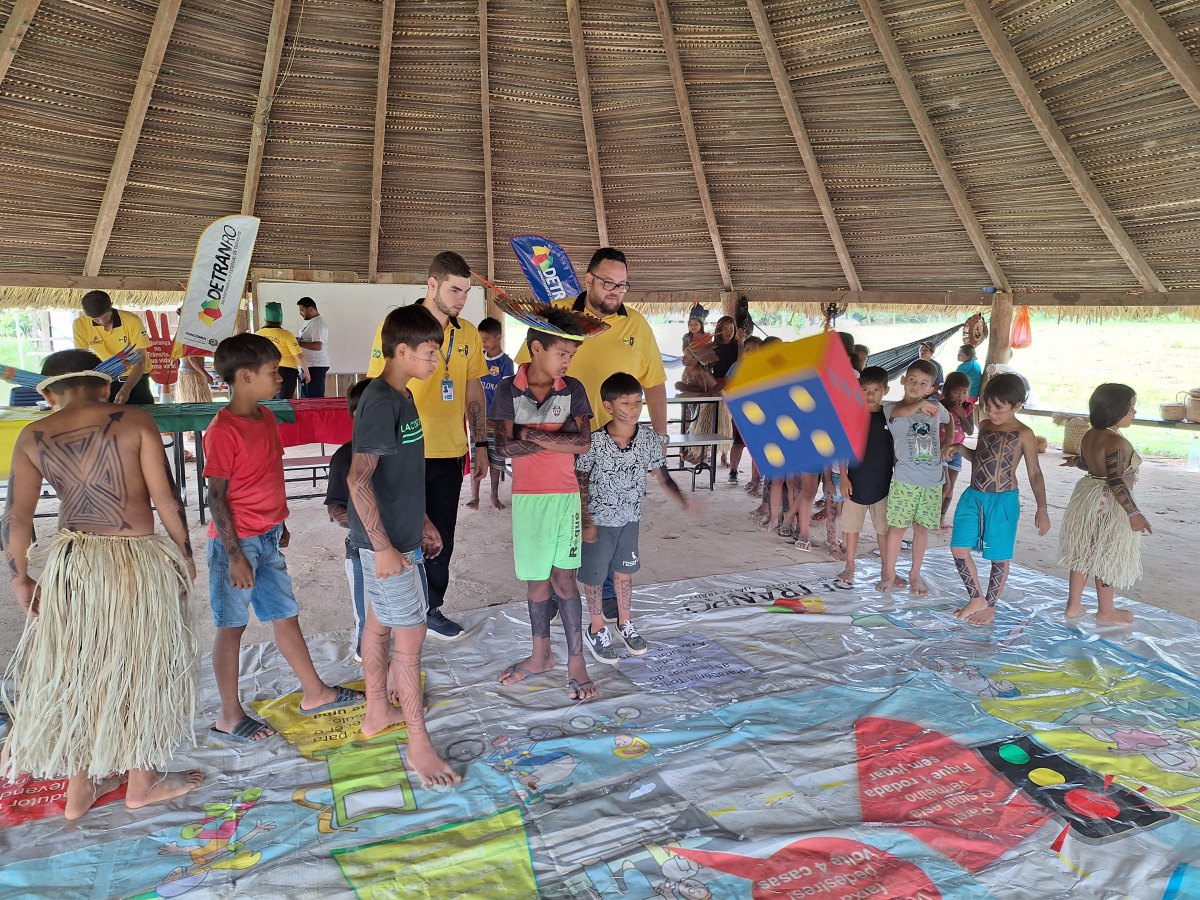 EDUCAÇÃO: Ações educativas de trânsito são levadas pelo Detran-RO a comunidades indígenas