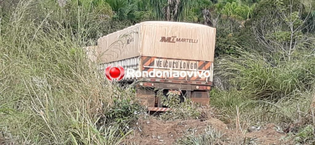 NA CURVA: Idoso morre após colisão frontal com carreta na BR-364