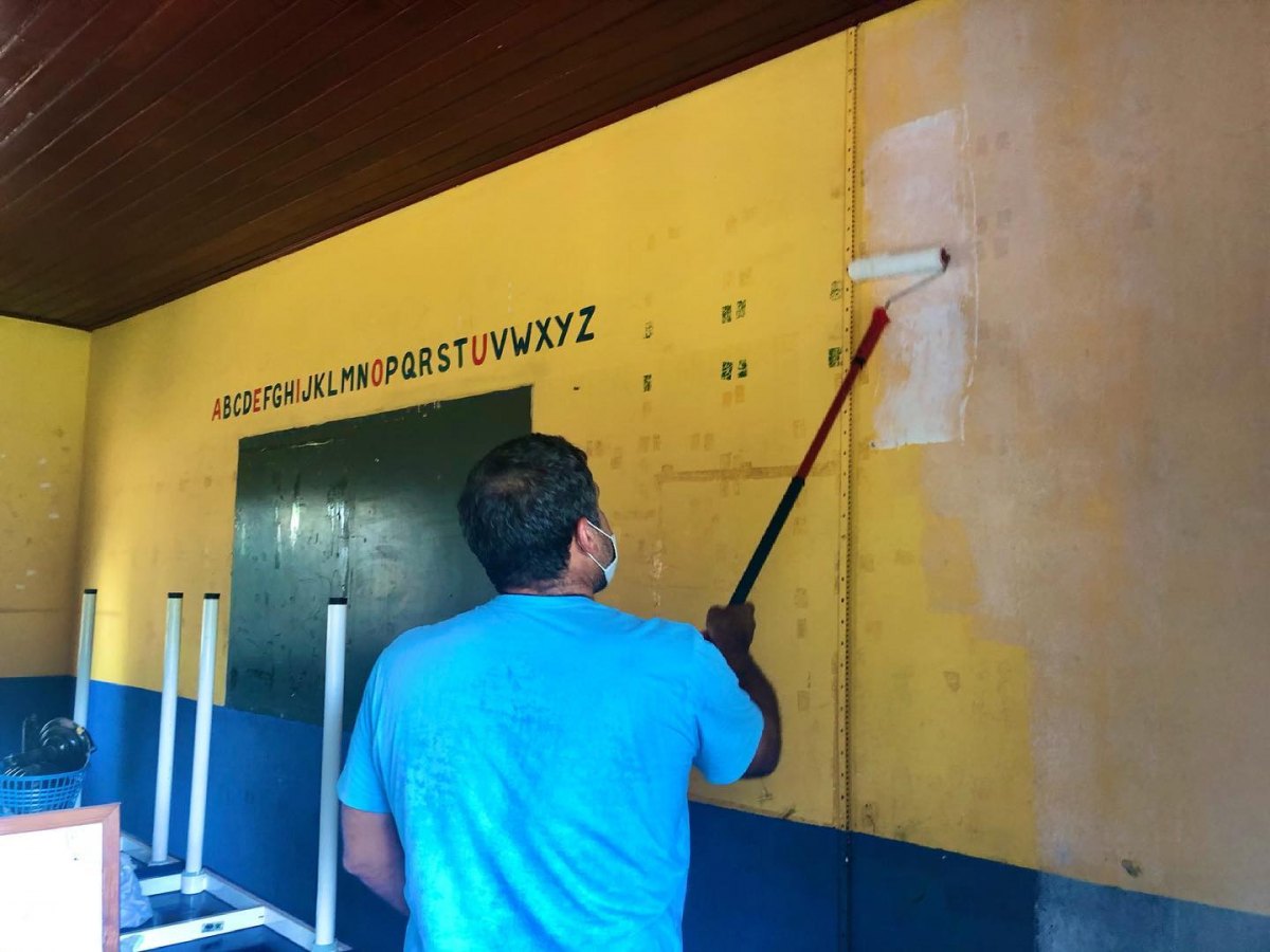 EDUCAÇÃO: Aleks Palitot solicita manutenção e pintura em Escola Municipal