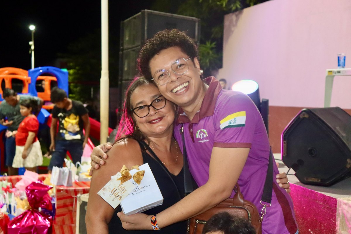 NOVA MAMORÉ: Prefeitura realiza ação de Dia das Mães na Praça Raimundo Lascado