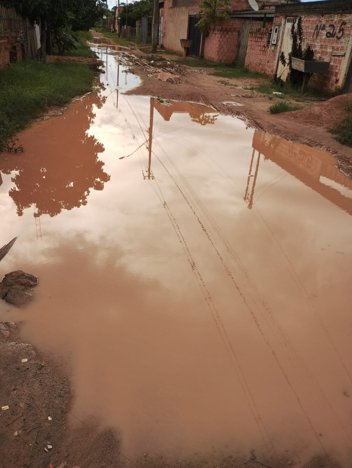 PEDIDO DE PROVIDÊNCIA: Morador relata atoleiro no bairro Nova Canaã, em Porto Velho