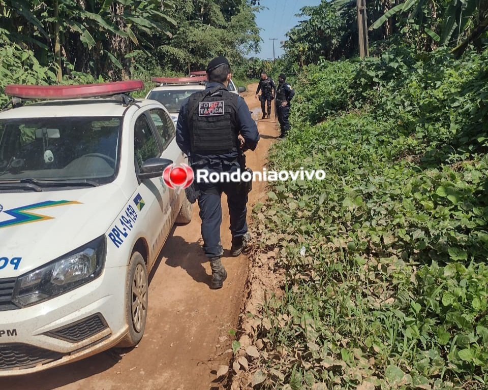 DENÚNCIA ANÔNIMA: PM flagra festa em flutuante no rio Madeira  regada a drogas com 20 pessoas